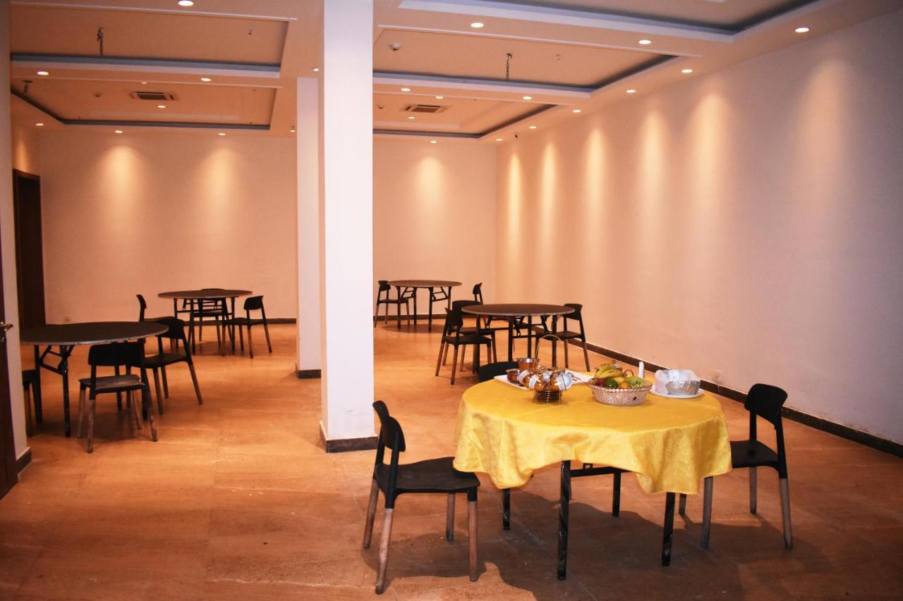 Lemonwood Suites By F9 Hotels - Trivoli Garden Chhatarpur New Delhi Luaran gambar